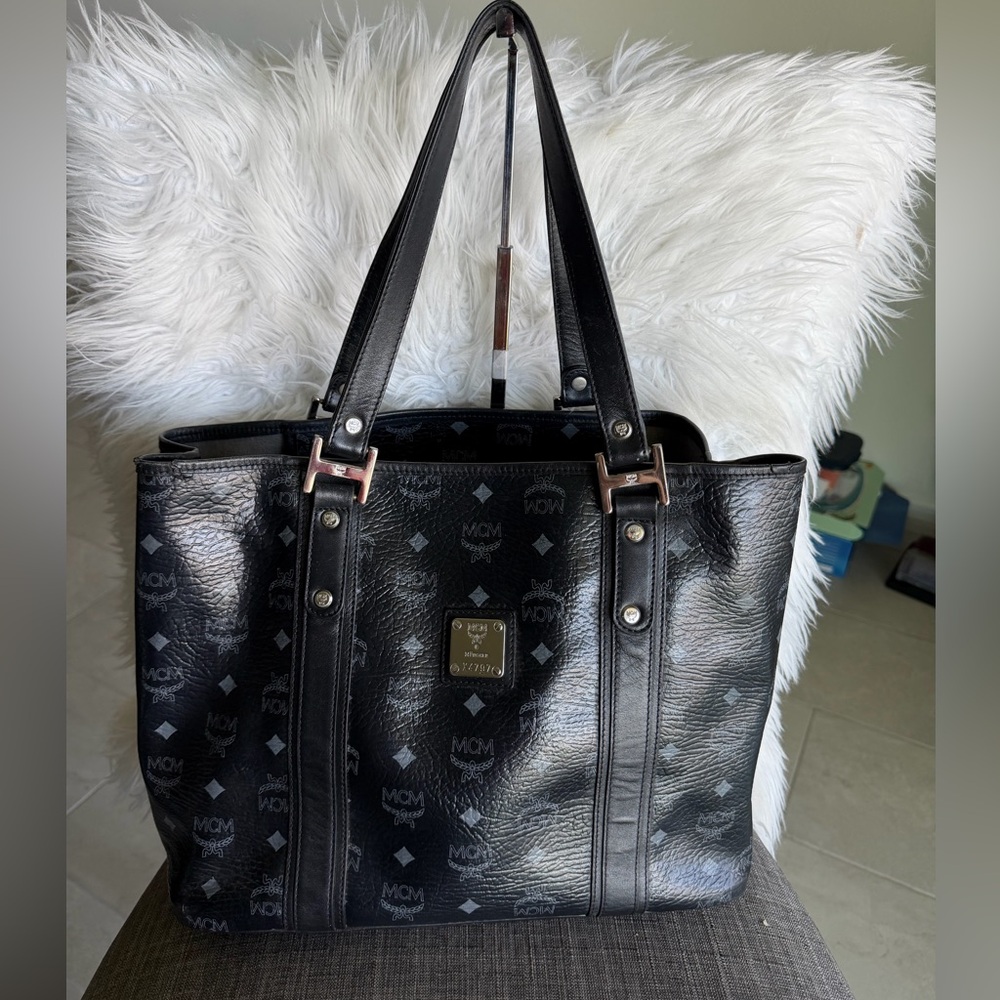 MCM Black Logo Patent Leather Tote